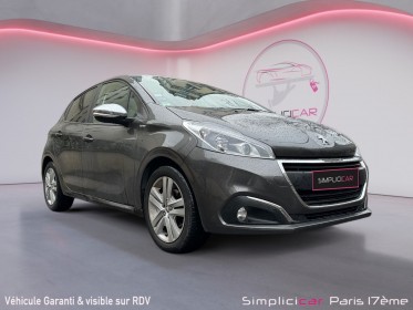 Peugeot 208 82ch bvm5 style toit panoramique/garantie 12 mois occasion paris 17ème (75)(porte maillot) simplicicar...