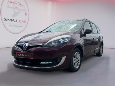 Renault grand scenic iii tce 130 ch/5 places sieges chauffants/regulateur limiteur de vitesse/attelage..... occasion...