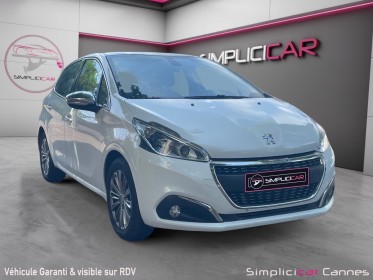 Peugeot 208 1.2 puretech 82ch bvm5 allure 1 ere main  distri sera neuve occasion cannes (06) simplicicar simplicibike france