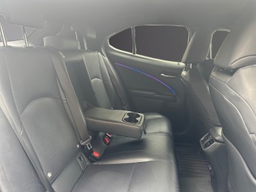 Lexus ux 250h luxe garantie constructeur jusqu’à 2029 ou 160 000 km occasion simplicicar villejuif  simplicicar...