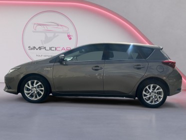 Toyota auris pro rc18 hybride 136h dynamic / camera / radars de recul occasion simplicicar orgeval  simplicicar simplicibike...