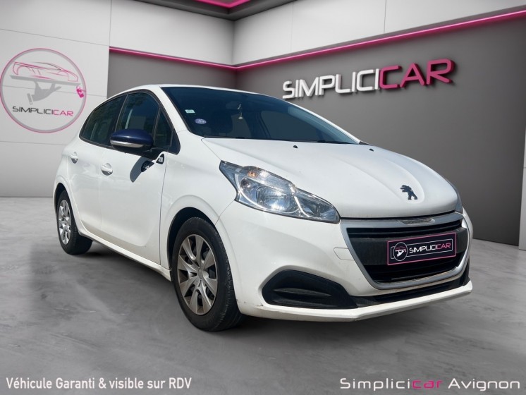 Peugeot 208 1.2 puretech 68ch bvm5 like occasion avignon (84) simplicicar simplicibike france