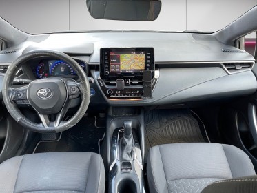 Toyota corolla touring sports hybride pro hybride 180h design garantie 12 mois occasion simplicicar courbevoie simplicicar...