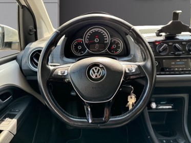 Volkswagen up up 1.0 60 bluemotion technology bvm5 up! connect occasion simplicicar vernon simplicicar simplicibike france