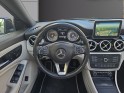 Mercedes cla 250 211ch amg line toit pano ouvrant / sellerie cuir artico beige macchiato / garantie 12mois occasion avignon...