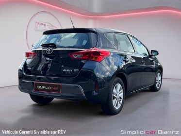 Toyota auris hybride 136h dynamic occasion simplicicar biarritz  simplicicar simplicibike france