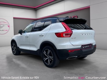 Volvo xc40 t3 163 ch geartronic 8 r-design garantie 12 mois toit ouvrant sièges cuir alcantara caméra 360° radars av/ar......