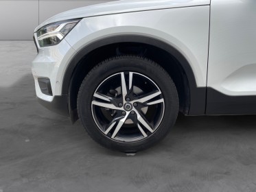 Volvo xc40 t3 163 ch geartronic 8 r-design garantie 12 mois toit ouvrant sièges cuir alcantara caméra 360° radars av/ar......