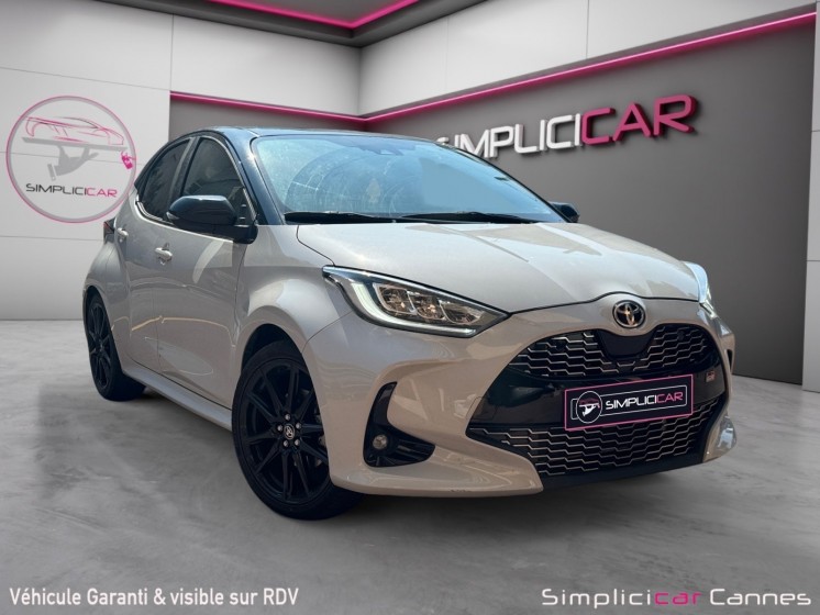 Toyota yaris hybride my22 116h gr sport occasion cannes (06) simplicicar simplicibike france