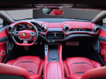 Ferrari gtc4 lusso v12 blu pozzi interieur rosso ferrari carnet ferrari garantie ferrari power visible en agence occasion...