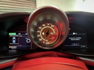 Ferrari gtc4 lusso v12 blu pozzi interieur rosso ferrari carnet ferrari garantie ferrari power visible en agence occasion...