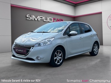 Peugeot 208 1.2 vti 82ch envy - climatisation - bluetooth - gps - radars de recul - prise usb occasion champigny-sur-marne...