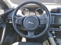 Jaguar f-pace toit panoramique awd bva8 2.0 d - 180 ch pure attelage occasion avignon (84) simplicicar simplicibike france