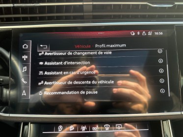 Audi q8 q8 55 tfsi 340 tiptronic 8 quattro s line occasion paris 15ème (75) simplicicar simplicibike france