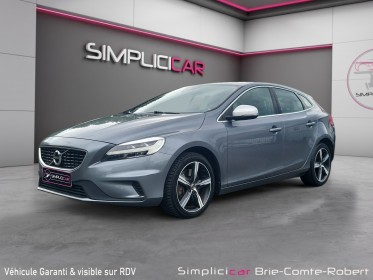 Volvo v40 t2 122 ch geartronic 6 r-design occasion simplicicar brie-comte-robert simplicicar simplicibike france