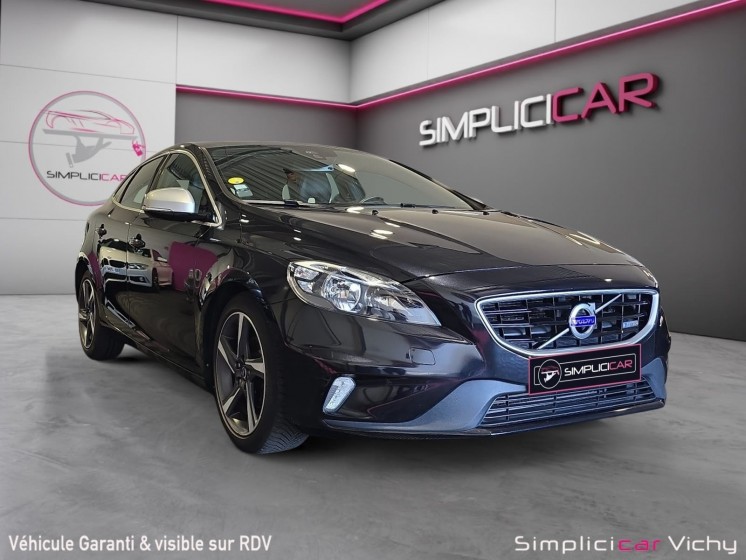 Volvo v40 d2 115 r-design garantie 12 mois occasion simplicicar vichy simplicicar simplicibike france