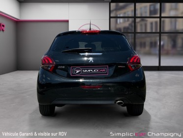 Peugeot 208 110ch ss eat6 gt line - carplay - feux auto - radars de recul -  garantie 12 mois occasion champigny-sur-marne...