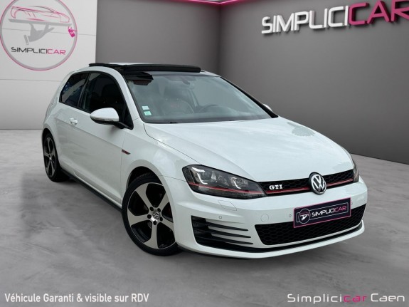 Volkswagen golf gti 2.0 tsi 220ch/toit ouvrant/sellerie cuir alcantara sur mesure/bluemotion technology occasion simplicicar...