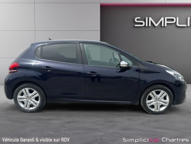 Peugeot 208 puretech 82 ch ss bvm5 signature occasion simplicicar chartres  simplicicar simplicibike france