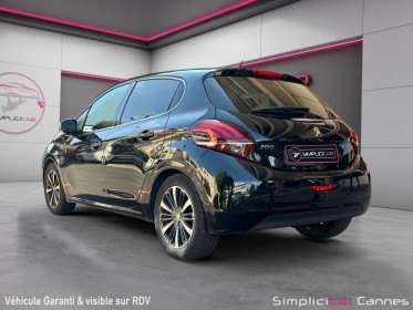 Peugeot 208 puretech 82ch ss bvm5 tech edition occasion cannes (06) simplicicar simplicibike france