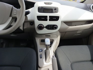 Renault zoe r90 life / batterie en location mensuel occasion simplicicar la ciotat simplicicar simplicibike france