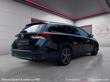 Toyota auris touring sports pro my17 hybride pro 136h design - garantie 12 mois occasion simplicicar courbevoie simplicicar...