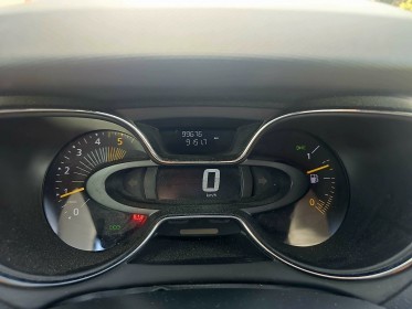 Renault captur 1.5 dci 90ch. intens radars de recul / bluetooth / gps / entretien à jour avec distribution occasion avignon...