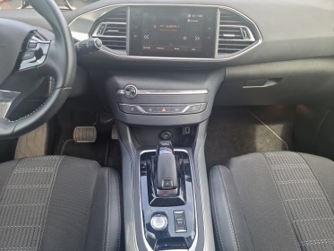 Peugeot 308 130ch eat8 allure/park assist/camera de recul./full entretien peugeot occasion simplicicar orgeval  simplicicar...