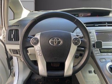 Toyota prius mc 136h dynamic 15 caméra de recul support lombaire gps garantie 12 mois occasion simplicicar villejuif ...