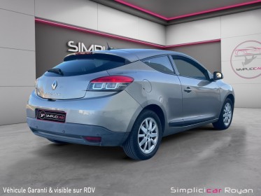 Renault megane iii coupe 1.6 16v 110 ch garantie pro 12 mois occasion simplicicar royan simplicicar simplicibike france