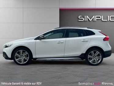 Volvo v40 cross country 2.0l d2 120 ch momentum , garantie 12 mois , occasion simplicicar reims simplicicar simplicibike france