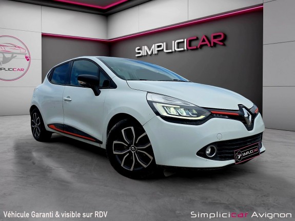 Renault clio iv 90ch. limited bluetooth / radars de recul / véhicule idéal jeune permis / garantie occasion avignon (84)...