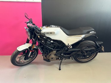 Husqvarna vitpilen 401 monocylindre occasion simplicicar pontarlier simplicicar simplicibike france