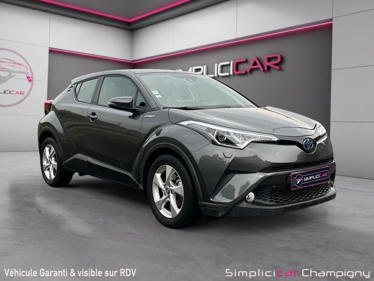 Toyota c-hr hybride 122h dynamic - caméra de recul - feux et essuie glace auto - sièges chauffant occasion...