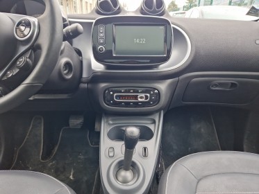 Smart forfour 2018 82 cv electrique bva1 prime toit panoramique, aide parking avec caméra de recul, garantie 12 mois...