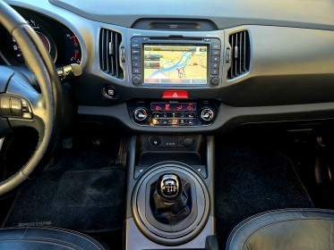 Kia sportage 1.7 crdi premium double toit pano et ouvrant av.  sièges av et arr chauffants / bluetooth... occasion avignon...