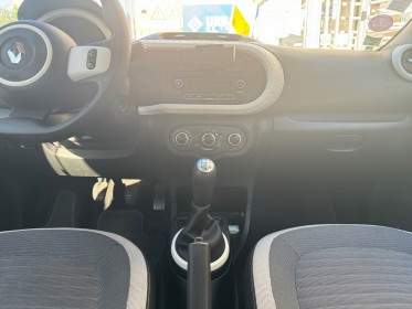 Renault twingo iii 2018 1.0 70 cv stop  start - zen - garantie 12 mois occasion simplicicar villejuif  simplicicar...