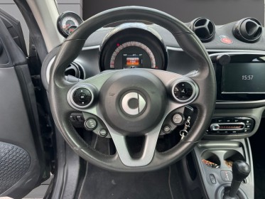 Smart fortwo coupe 0.9 90 ch ss ba6 prime - toit panoramique - caméra de recul occasion simplicicar villejuif  simplicicar...