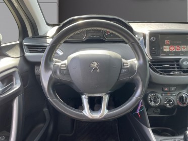 Peugeot 2008 1.6 bluehdi 100ch/carplay/radars arrieres/garantie et financement possible occasion simplicicar salon de...