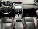 Jaguar e-pace 2.0 d - 150 ch awd bva r-dynamic chequered flag - garantie 12 mois occasion simplicicar lyon ouest simplicicar...