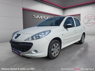 Peugeot 206 75ch. urban kilomètres assuré - véhicule idéal jeune permis - clim. - garantie 12 mois occasion avignon (84)...