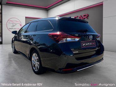 Toyota auris touring sports hybride 136h dynamic occasion avignon (84) simplicicar simplicibike france