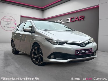 Toyota auris hybride 136h design occasion cannes (06) simplicicar simplicibike france