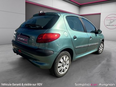 Peugeot 206 1.4i xt premium occasion avignon (84) simplicicar simplicibike france