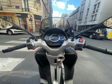 Piaggio mp3 300 lt yourban piaggio mp3 300lt yourban occasion paris 15ème (75) simplicicar simplicibike france