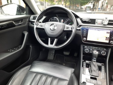 Skoda superb 2.0 tdi 150 dsg7 sportline  entretenue occasion montreuil (porte de vincennes)(75) simplicicar simplicibike france