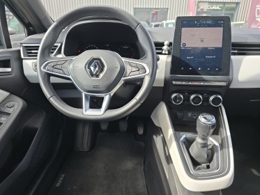 Renault clio v tce 140 techno carplay caméra de recul garantie 12 mois occasion simplicicar vichy simplicicar simplicibike...