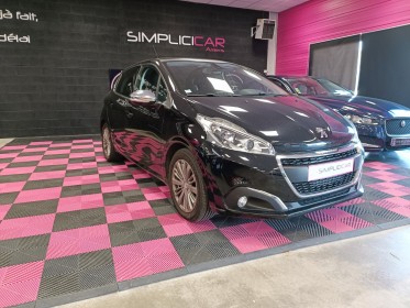 Peugeot 208 1.6 bluehdi 120ch ss bvm6 féline garantie 12 mois occasion simplicicar amiens  simplicicar simplicibike france