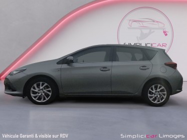 Toyota auris my17 hybride 136h design occasion simplicicar limoges  simplicicar simplicibike france