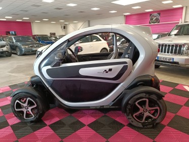 Renault twizy modèle 80.      13 kw 17 cv boîte auto  permis b nécéssaire occasion simplicicar amiens  simplicicar...